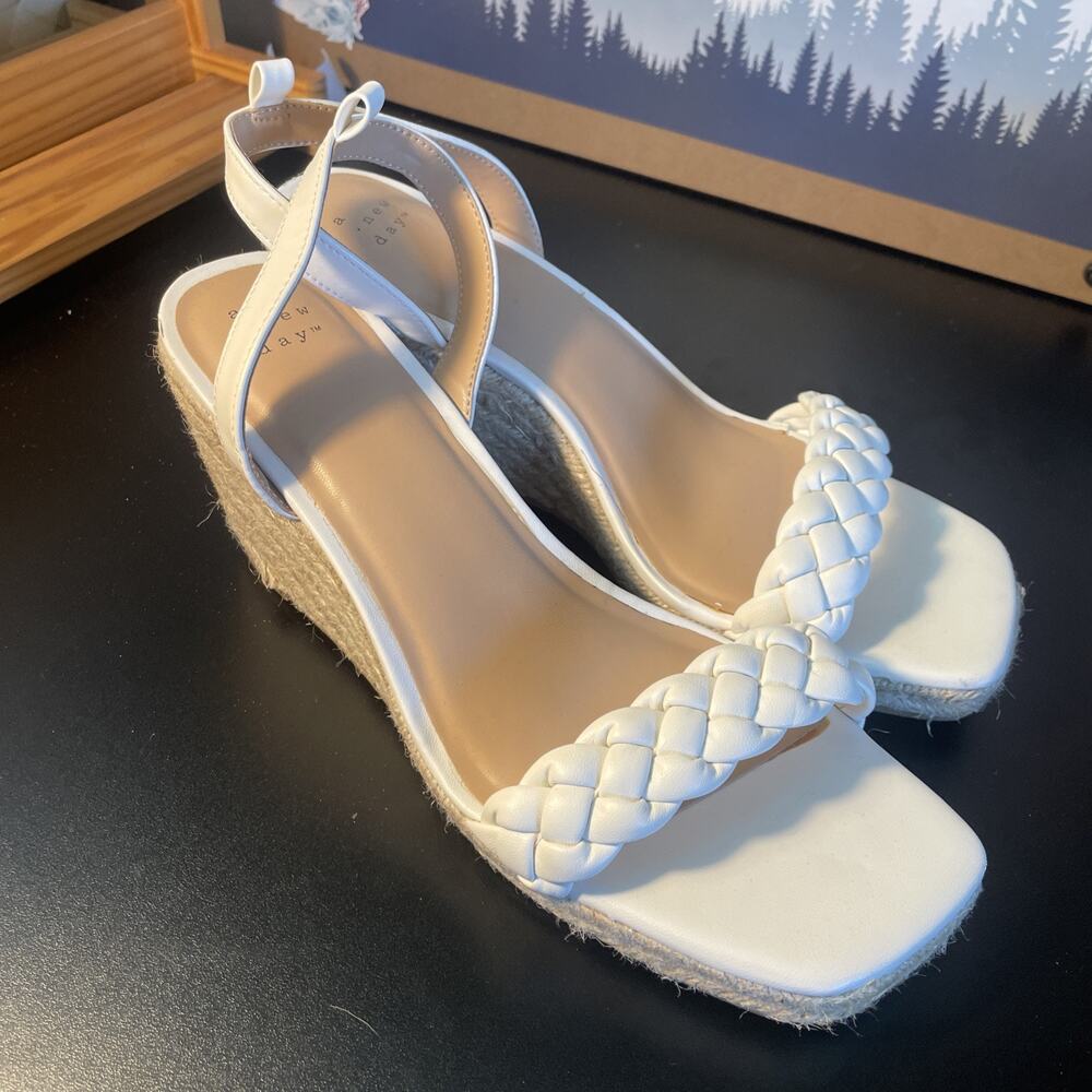 Women's Wedge Heels A New Day White Tan Size 11